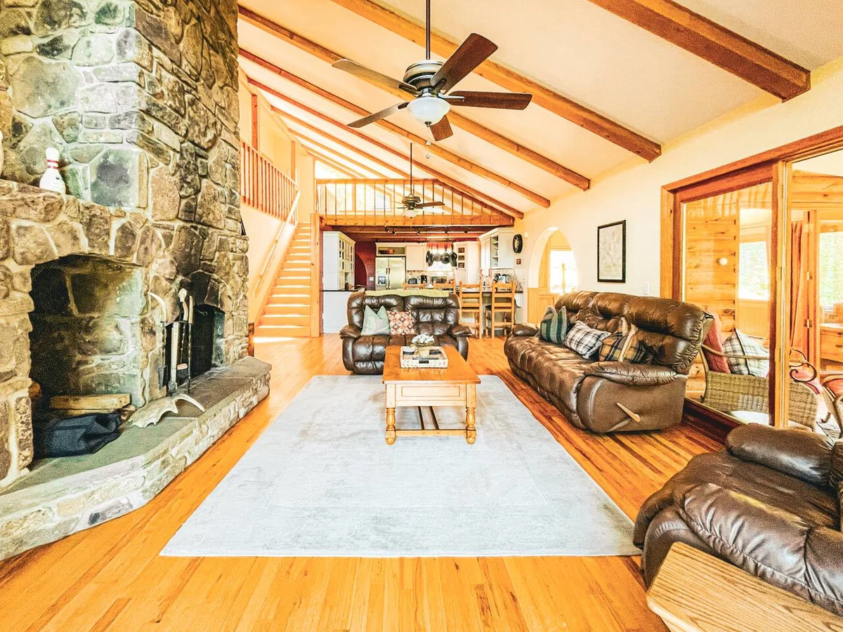 Cozy 6BR Catskills Getaway with Hot Tub #92