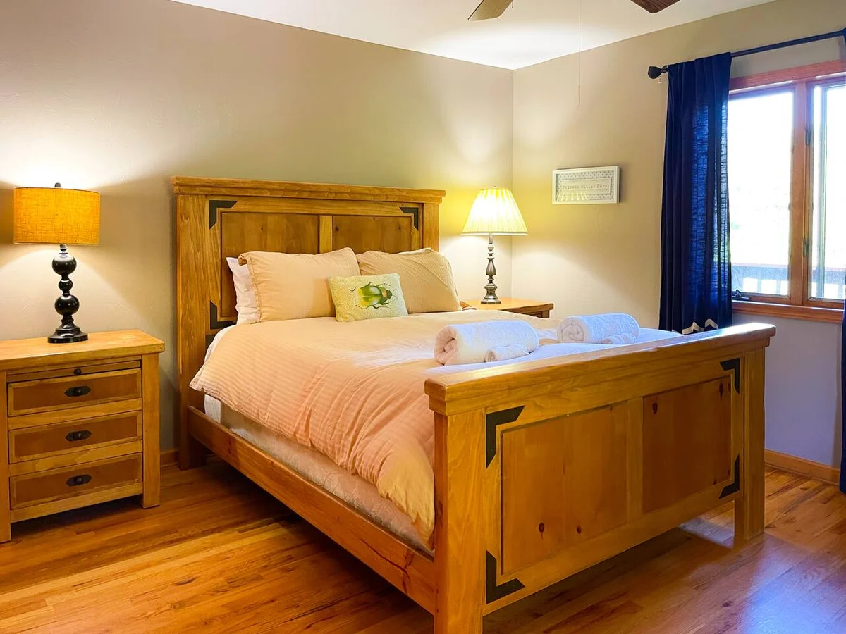 Cozy 6BR Catskills Getaway with Hot Tub #23