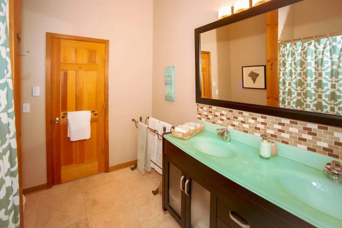 Cozy 6BR Catskills Getaway with Hot Tub #58