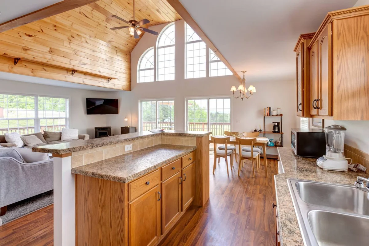 Cozy Catskills • Panoramic Views & Year-Round Fun #67