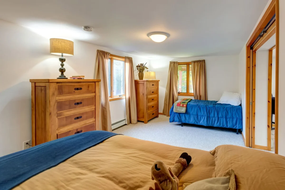 Cozy 6BR Catskills Getaway with Hot Tub #48