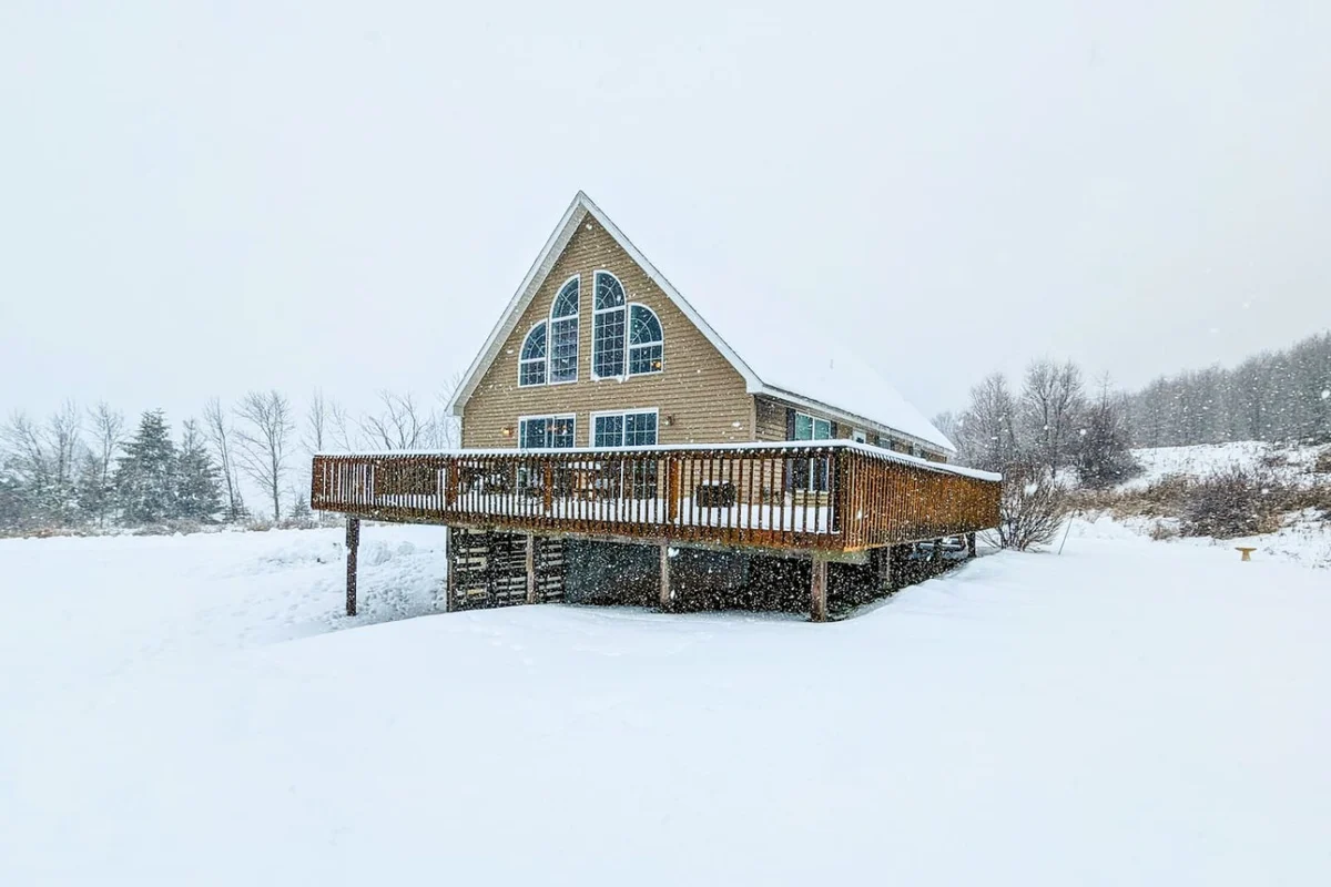 Cozy Catskills • Panoramic Views & Year-Round Fun #80