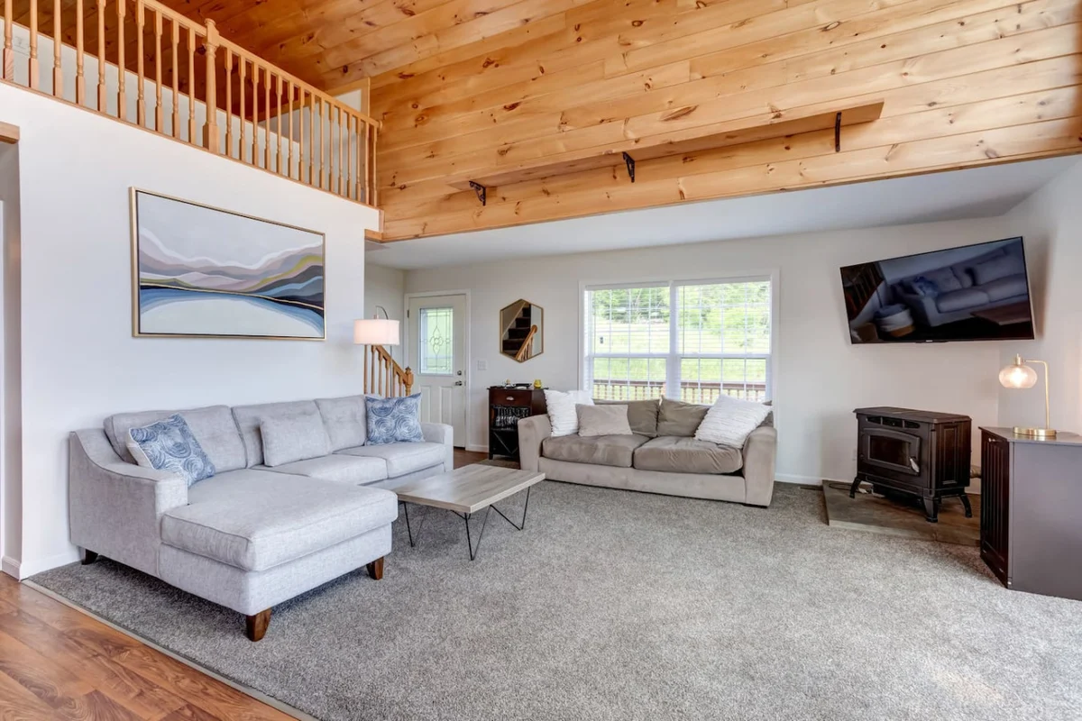 Cozy Catskills • Panoramic Views & Year-Round Fun #33