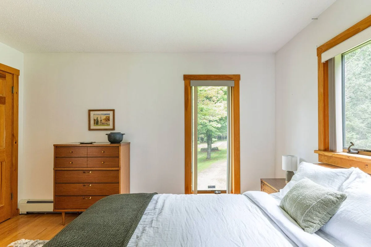 Cozy Year Round Getaway • Private Catskills Cabin #48