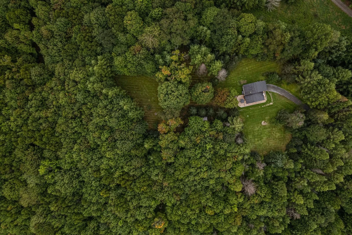Cozy Year Round Getaway • Private Catskills Cabin #53