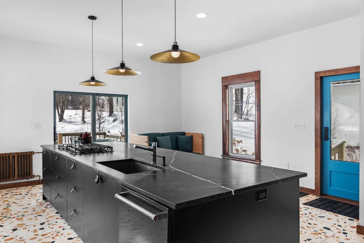 Luxe 3BR Getaway for 4 Seasons #11