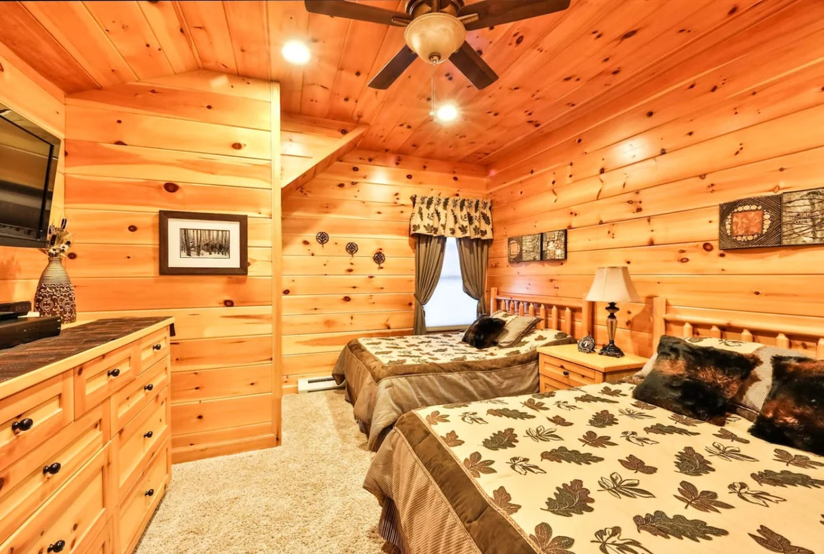 Massive 6BR 5BA Country Home with Central AC #2