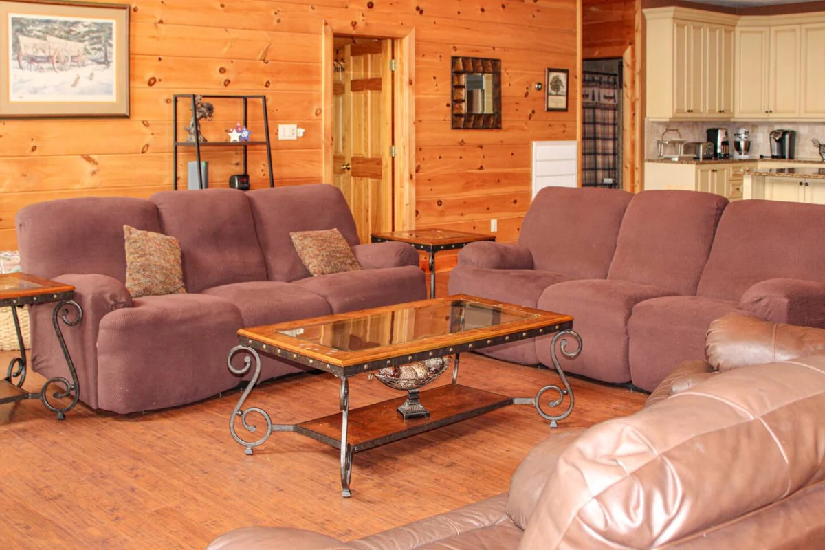 Massive 6BR 5BA Country Home with Central AC #11