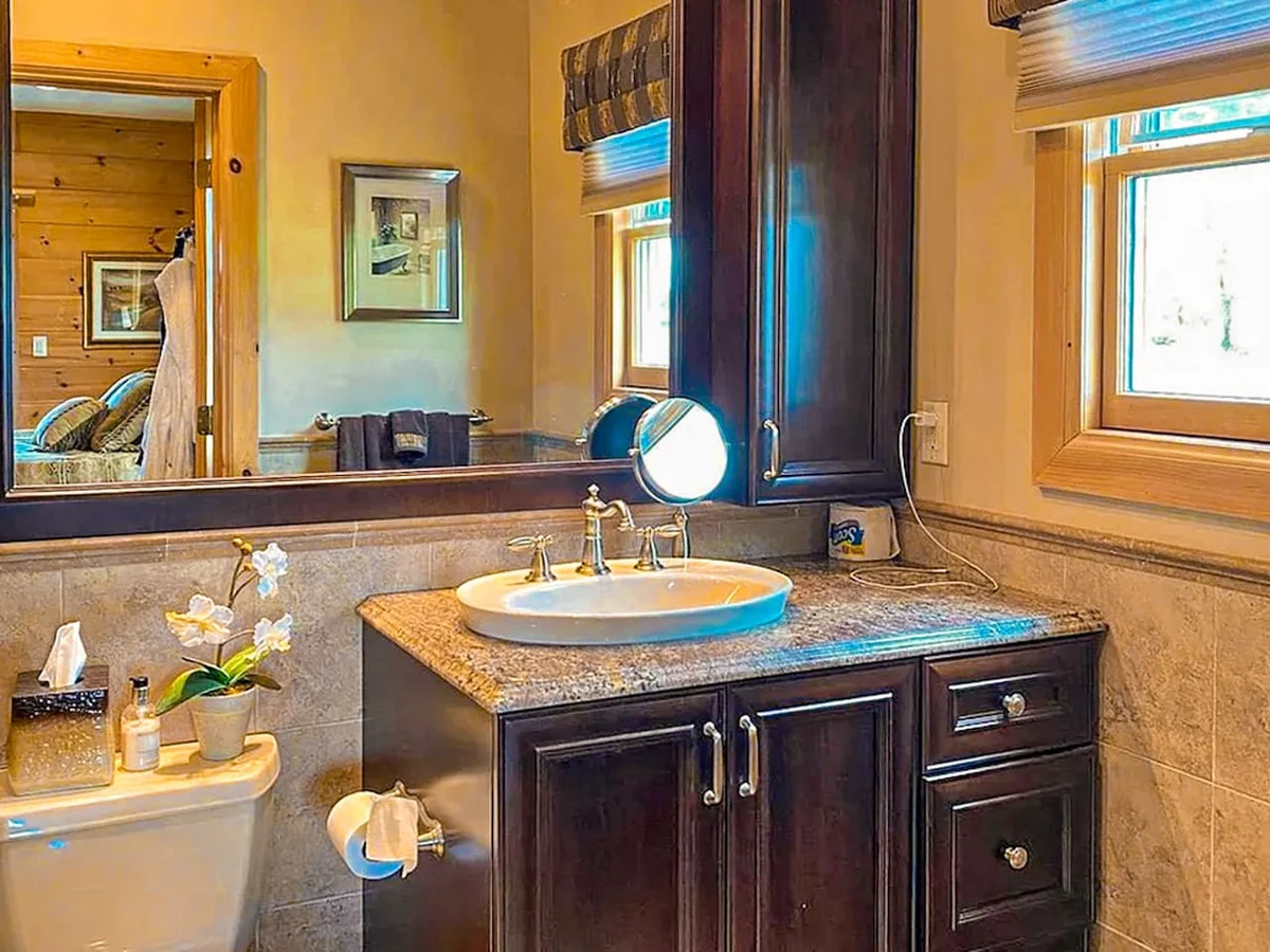 Massive 6BR 5BA Country Home with Central AC #34