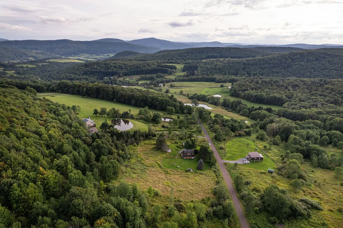 Upstate Getaway • Starry Skies and Nature #48