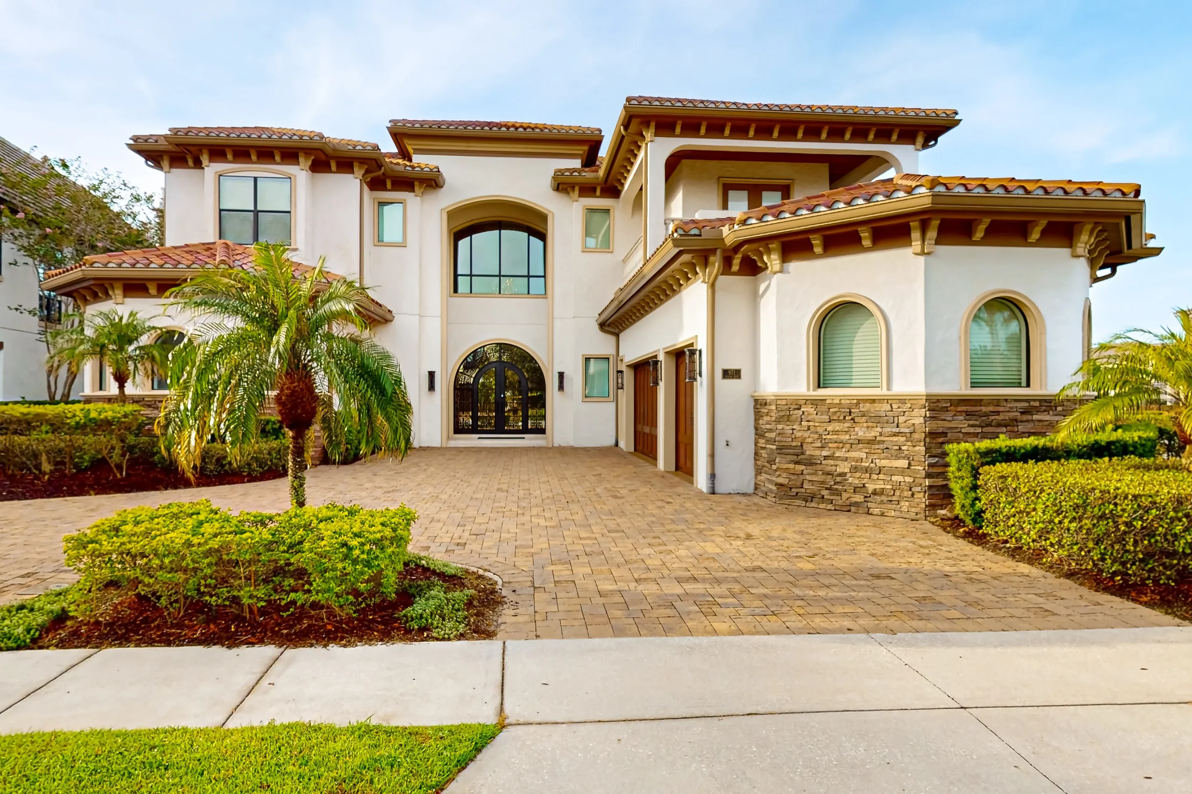 Wander Reunion Estate #5