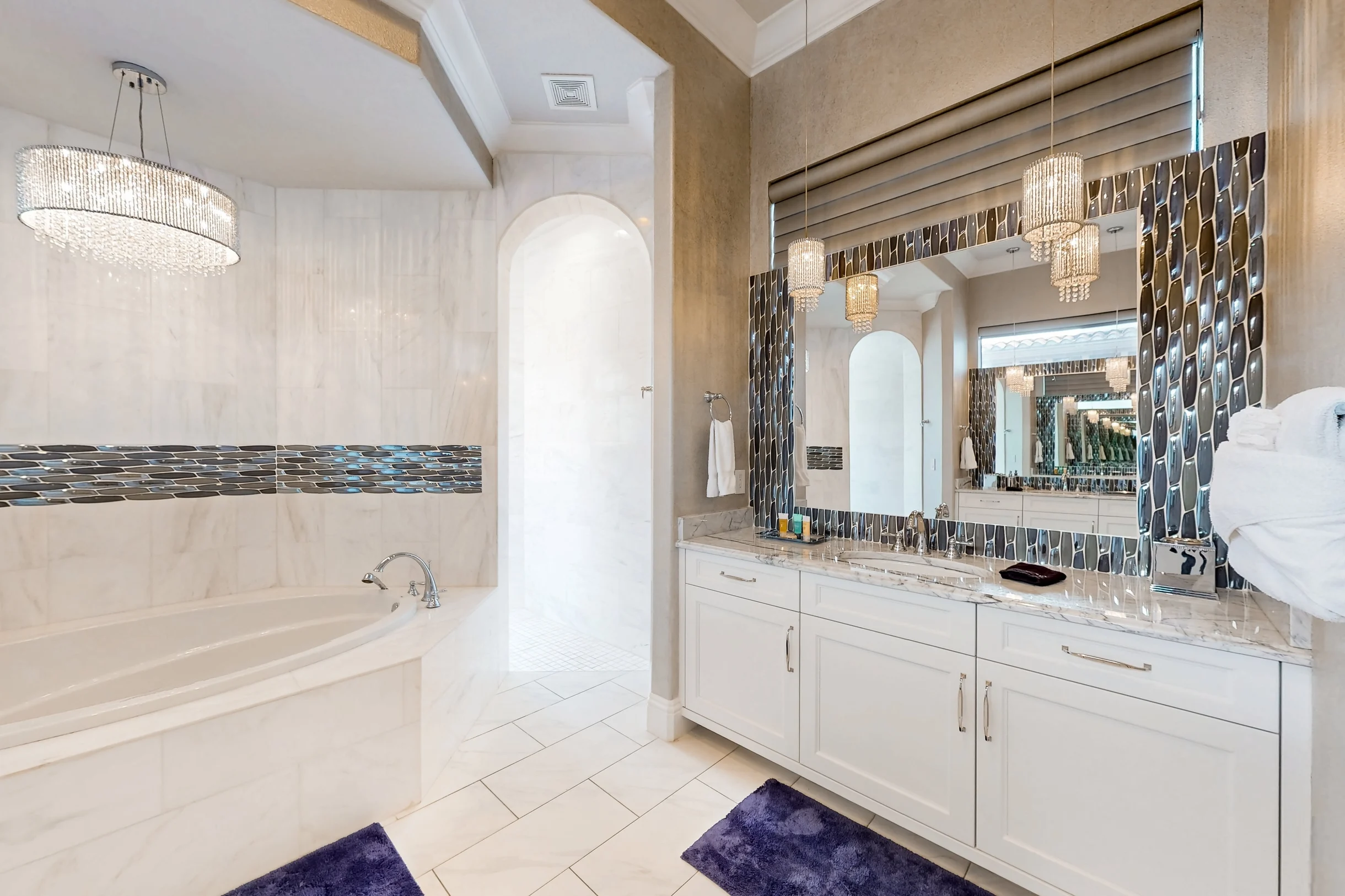 Wander Reunion Estate #36