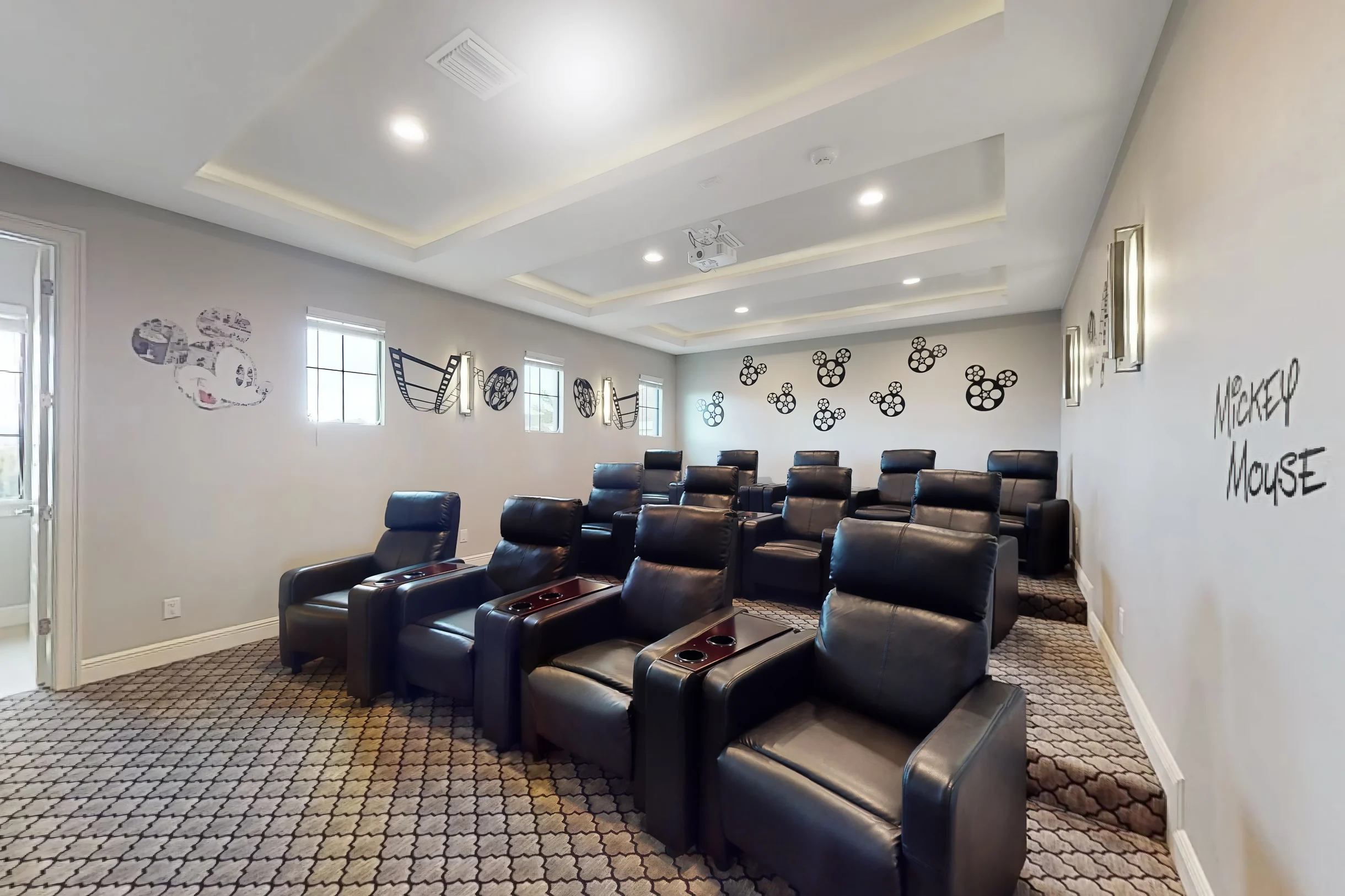 W376E - The Lively Upscale Abode #26