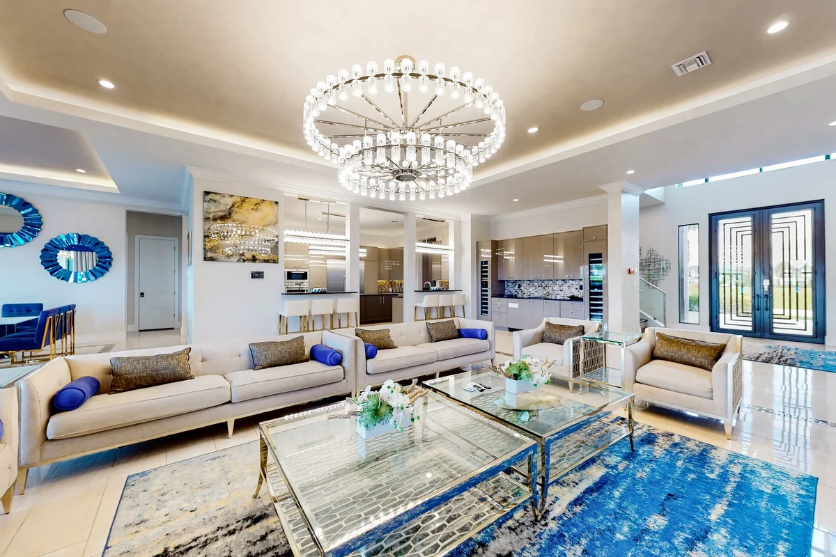 Wander Reunion Splash