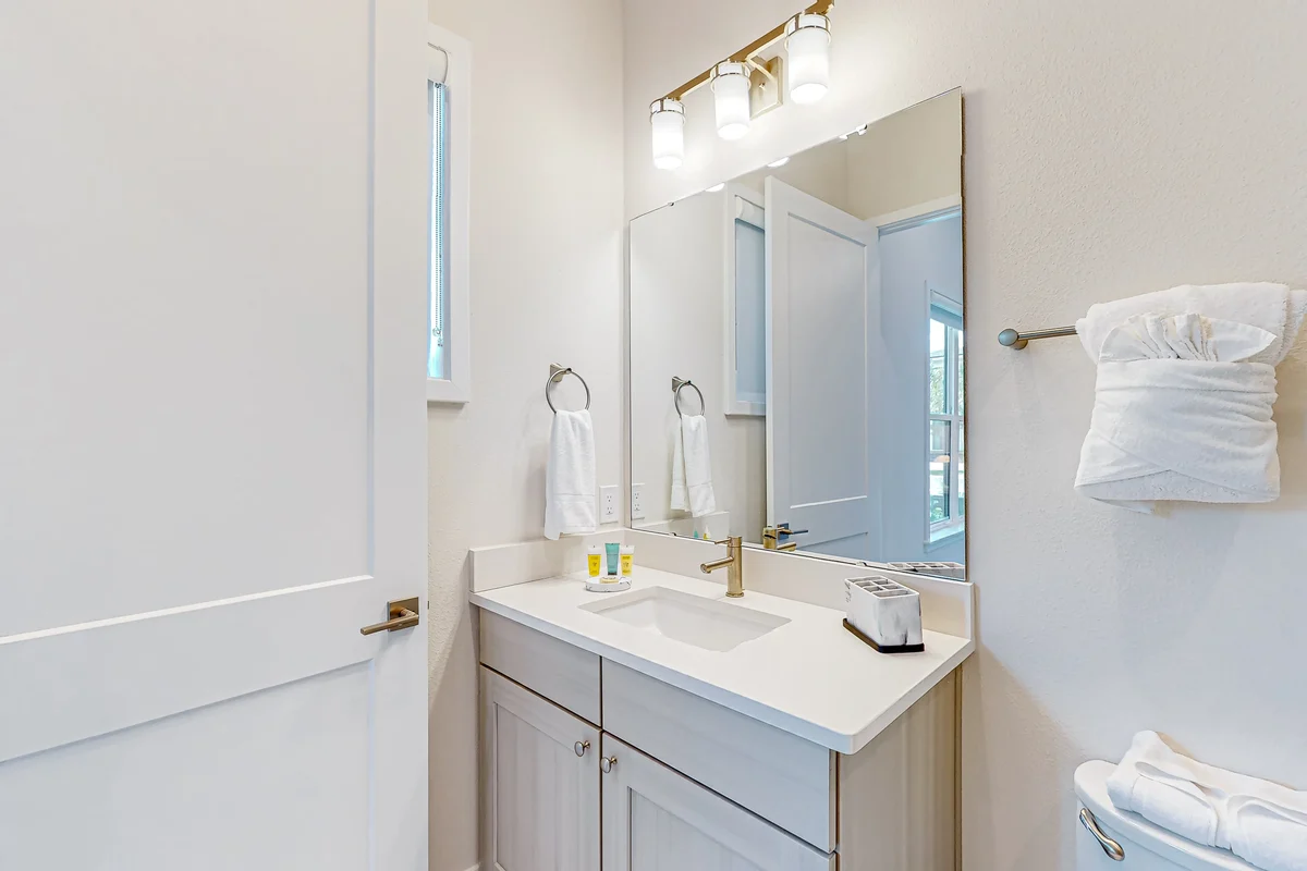 Wander Reunion Magnificent