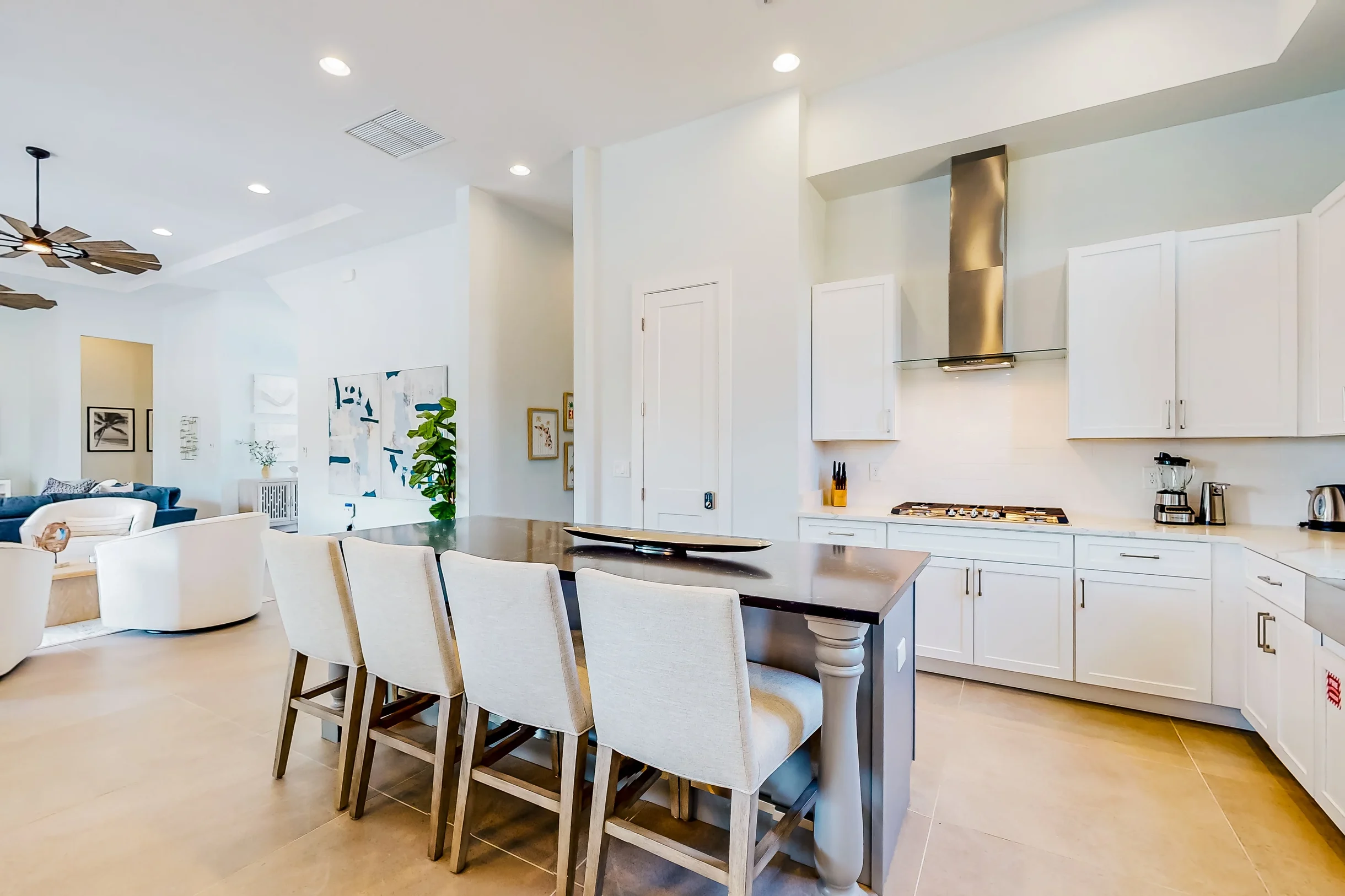 W415E - The Modern Chic Mansion #36