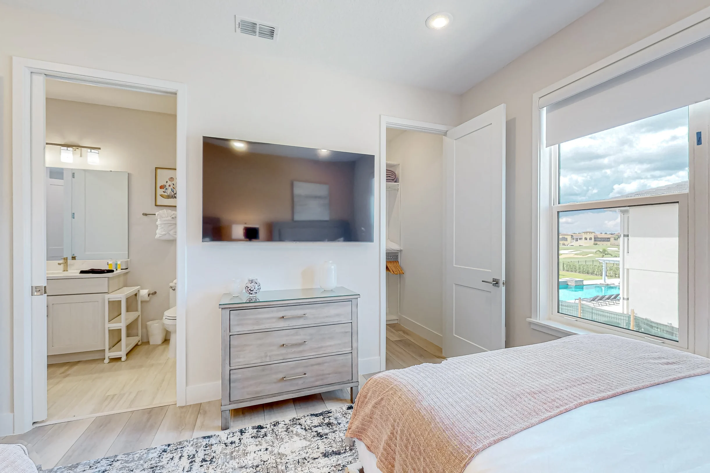 BD010E - The Magnificent Bear's Den Mansion #43