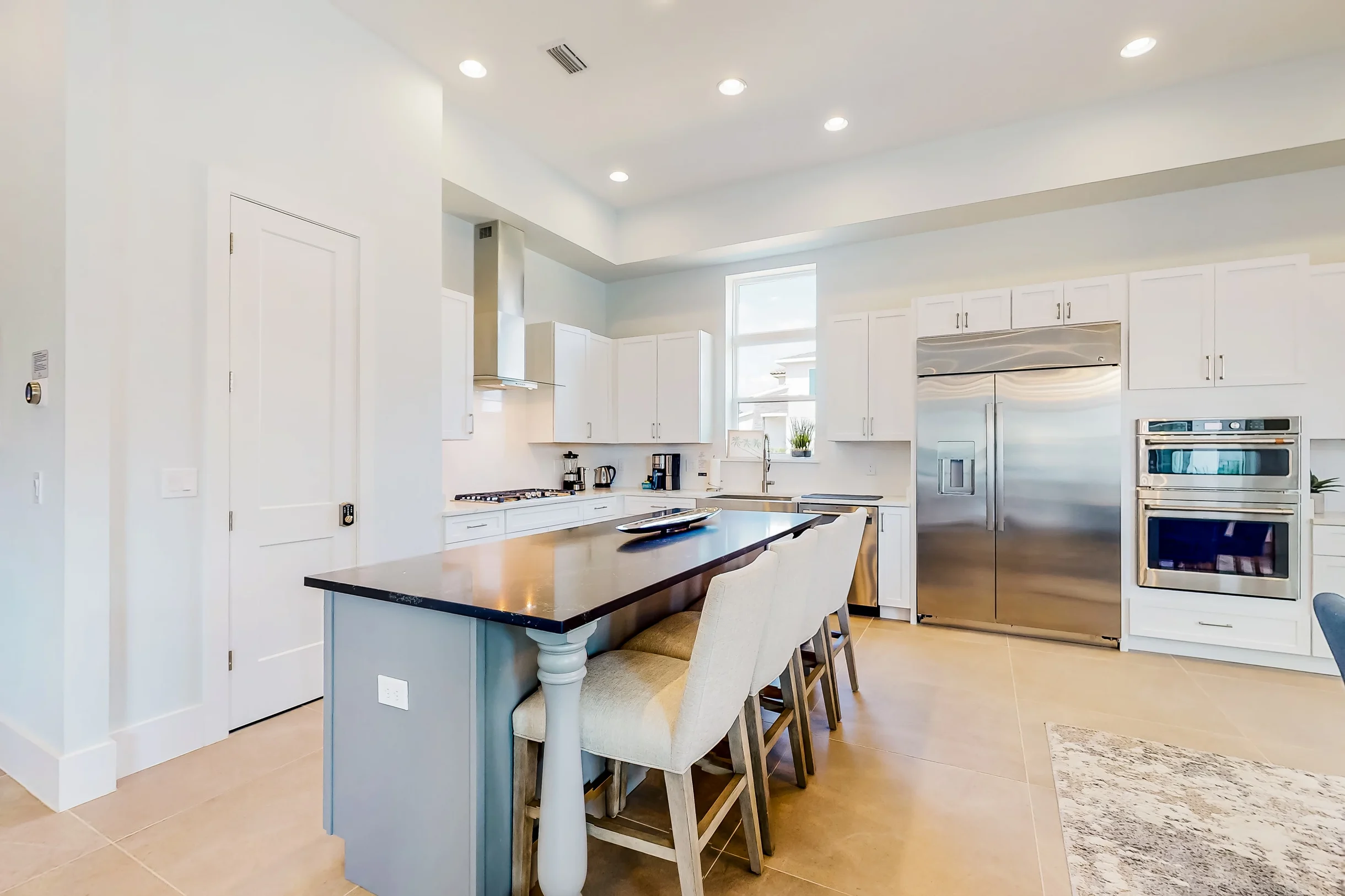 W415E - The Modern Chic Mansion #46