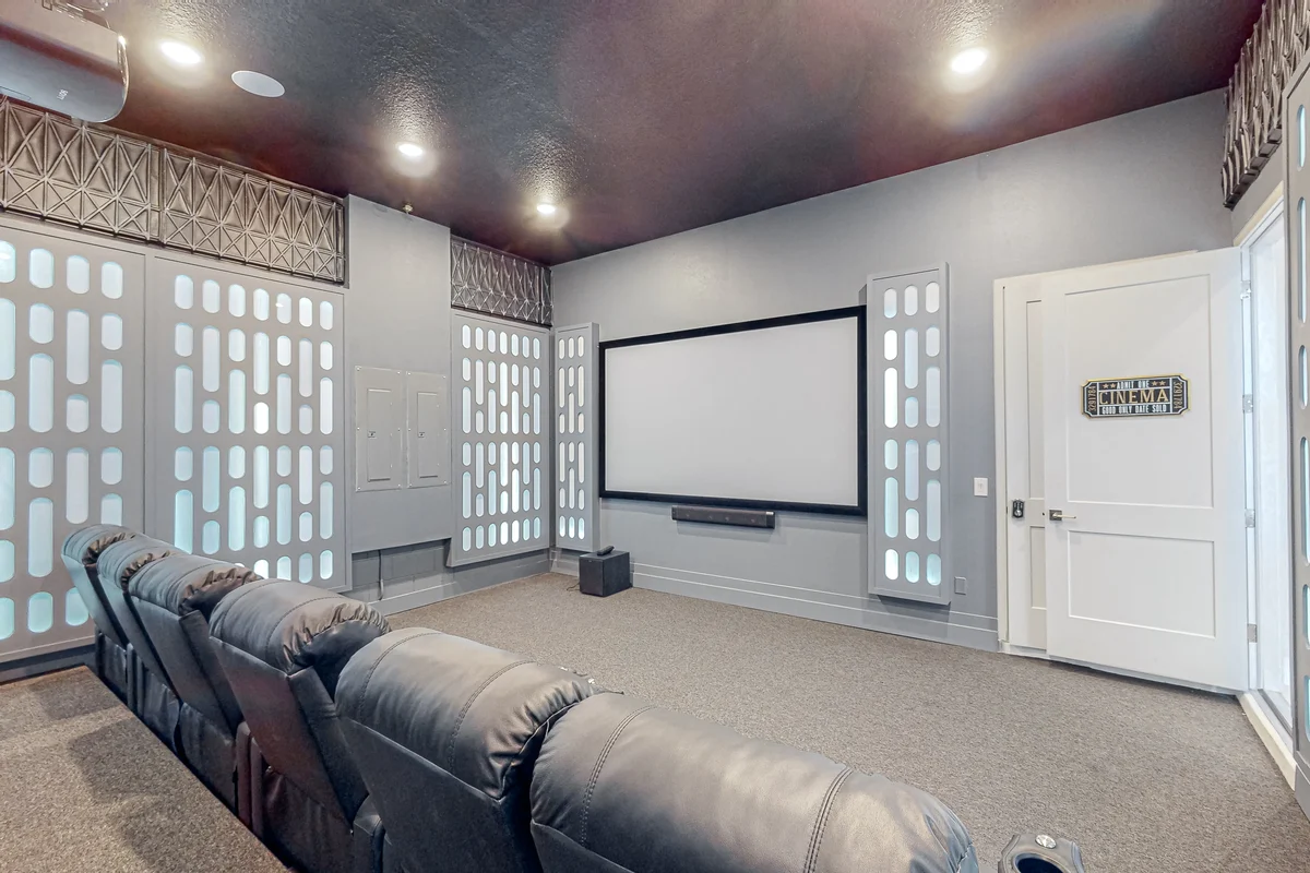 Wander Reunion Magnificent