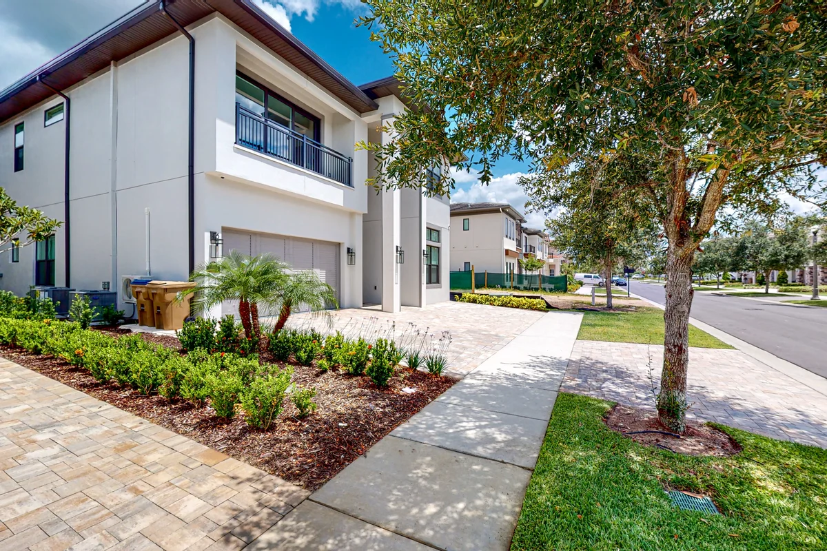 Wander Reunion Magnificent