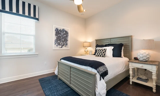 Bedroom 4 image 1