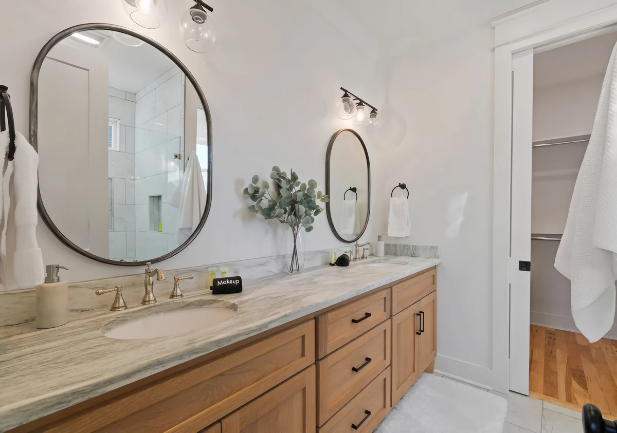 Wander Winchester Shores