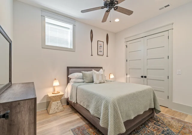 Bedroom 3 image 1