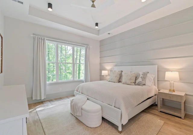 Bedroom 1 image 1