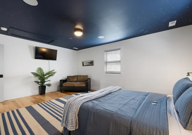 Bedroom 3 image 1