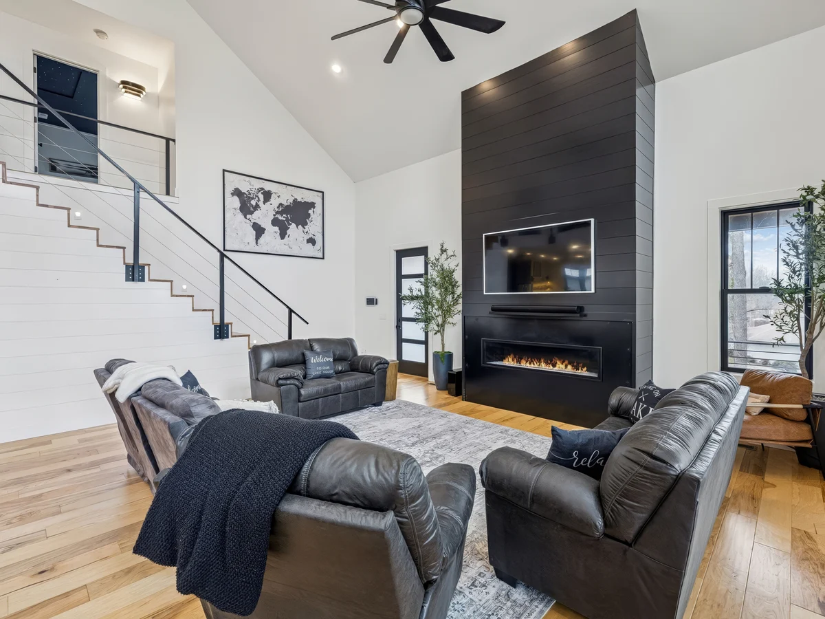 Wander Winchester Hills