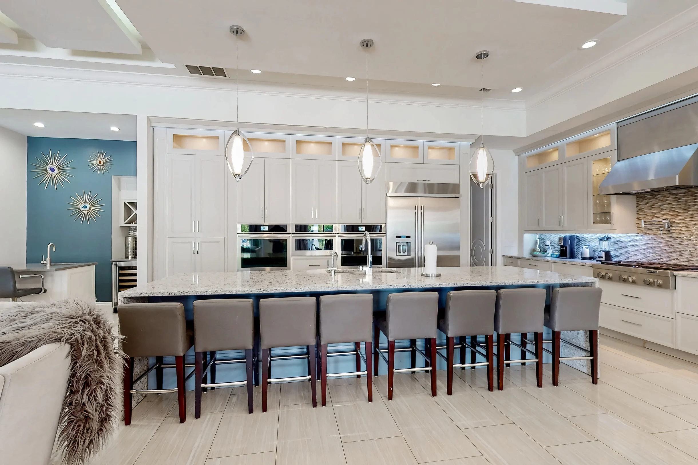W301E - The Stunning Sanctuary #24