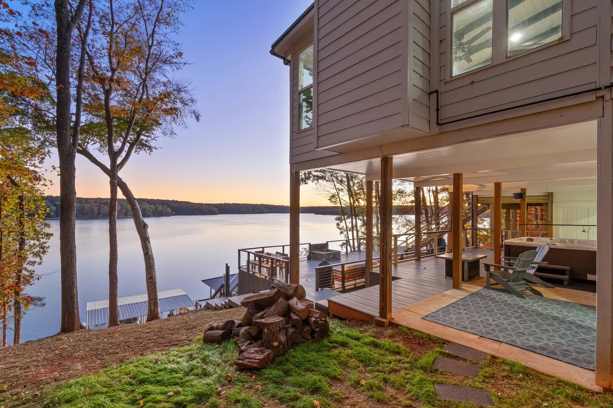 Wander Winchester Waterfront