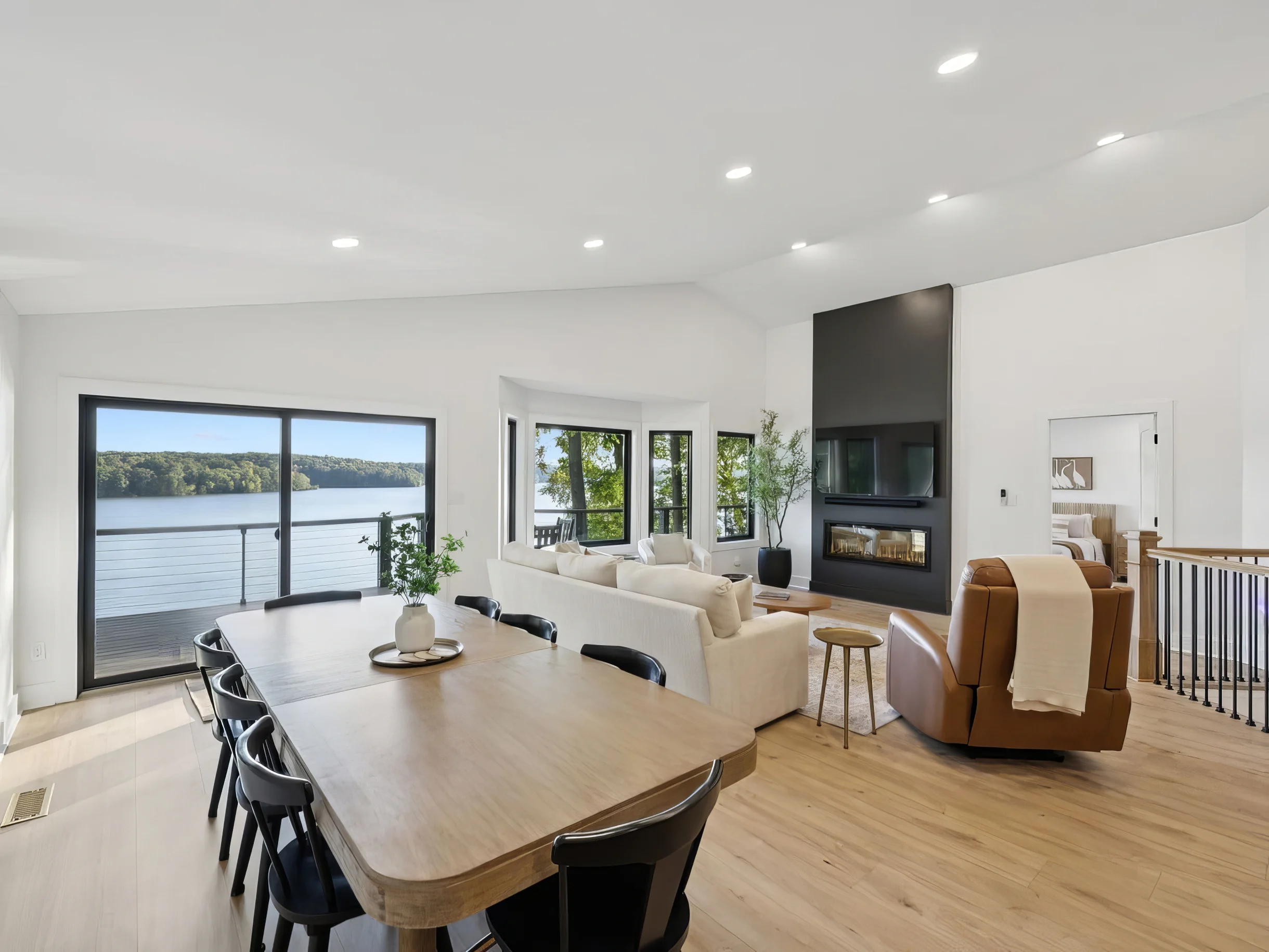 Million Dollar Views + Luxury + Infinity Deck #45