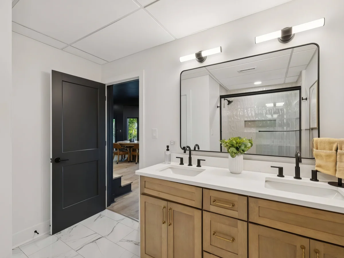 Wander Winchester Highlands