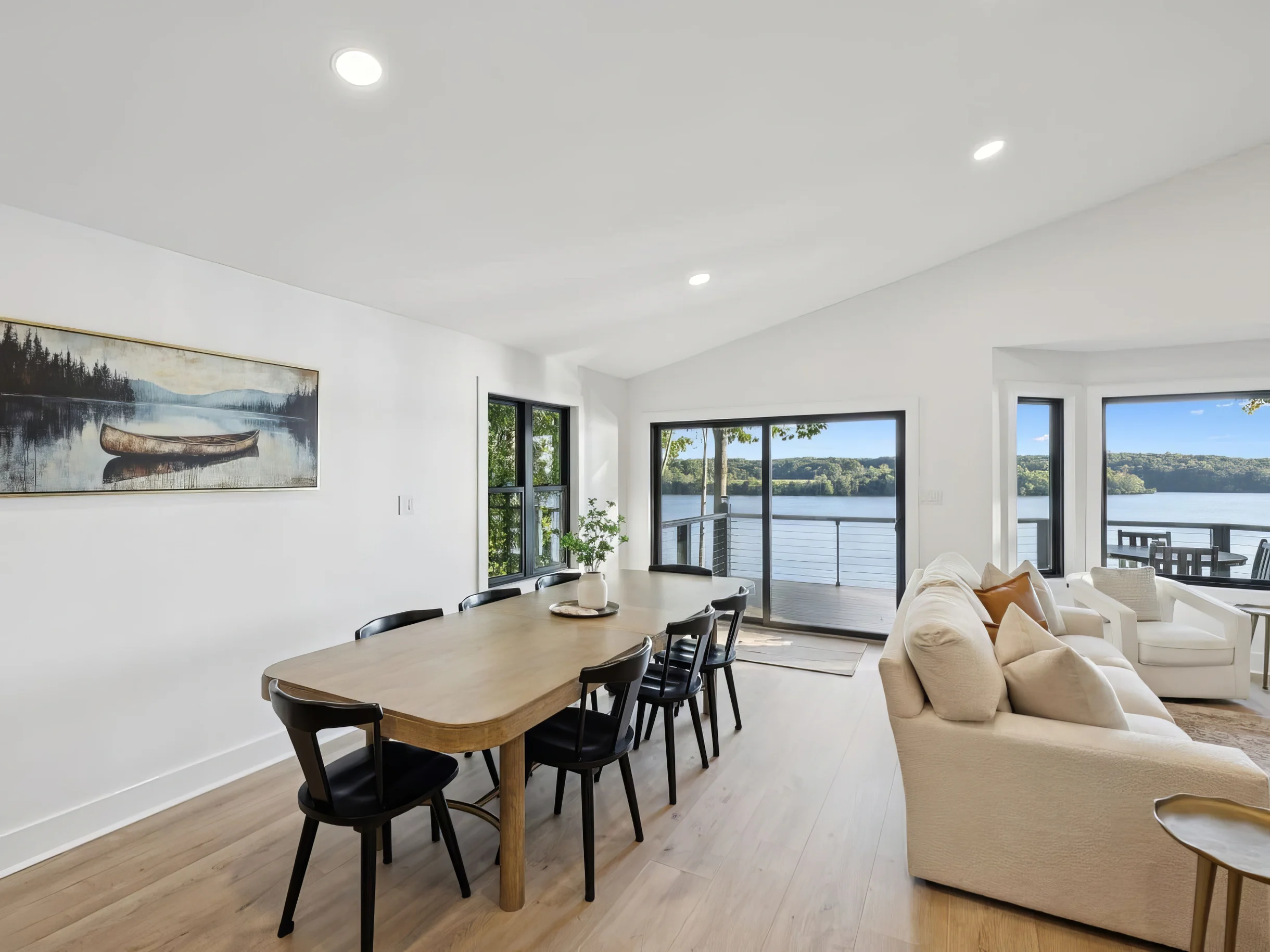 Million Dollar Views + Luxury + Infinity Deck #40