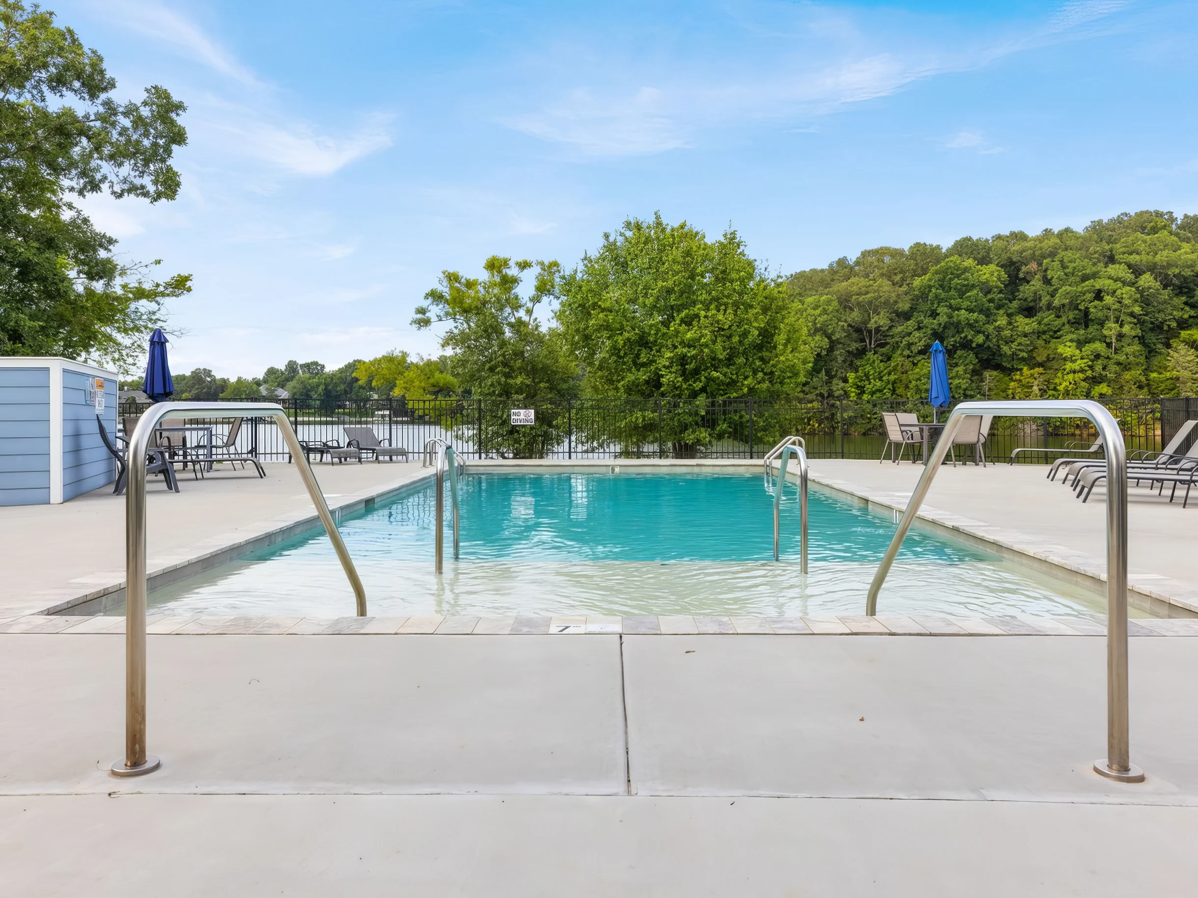 Barefoot Dreams Waterfont w/Flat Lot, Pool, Paddleboards #7