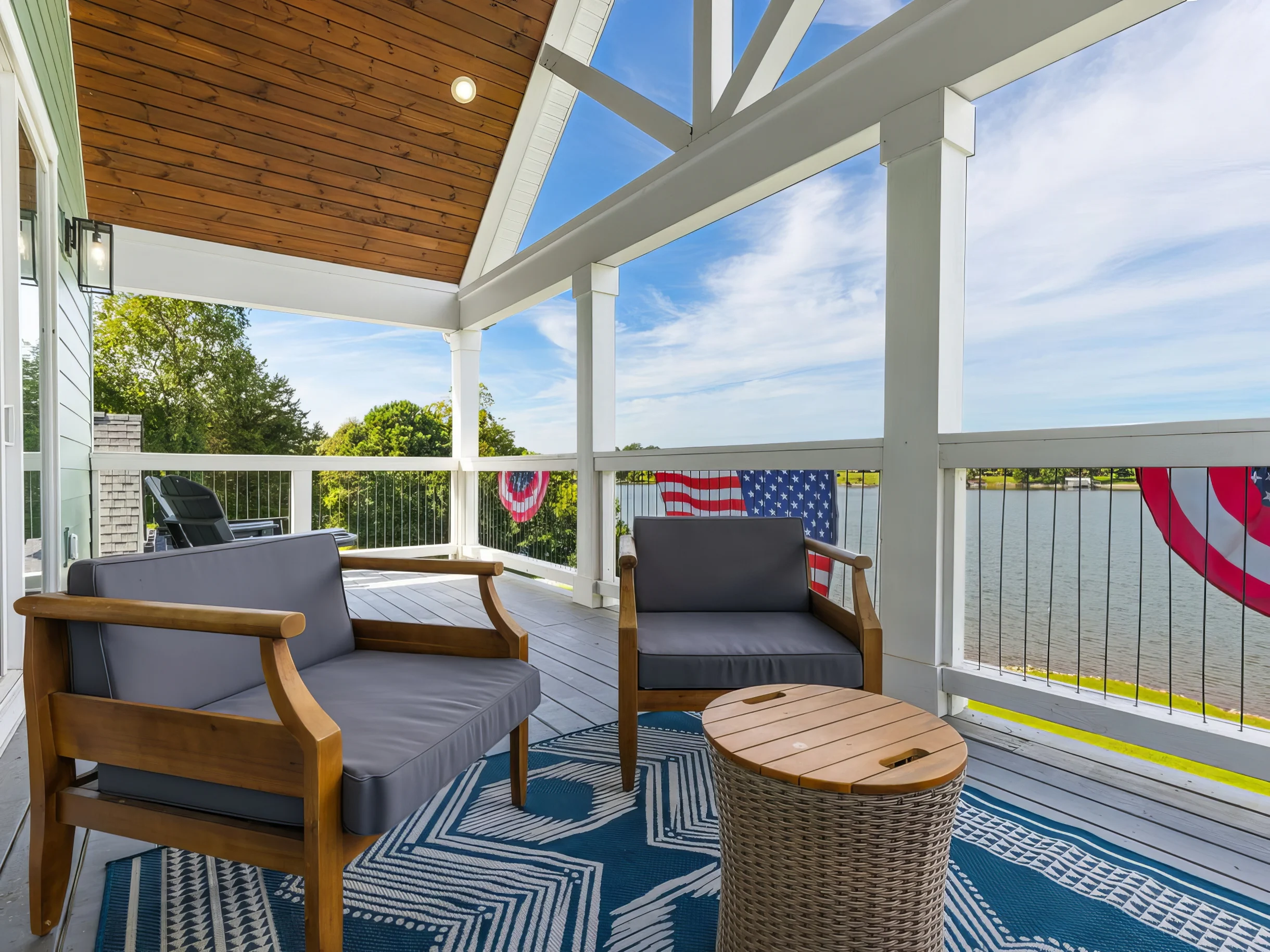 Barefoot Dreams Waterfont w/Flat Lot, Pool, Paddleboards #8