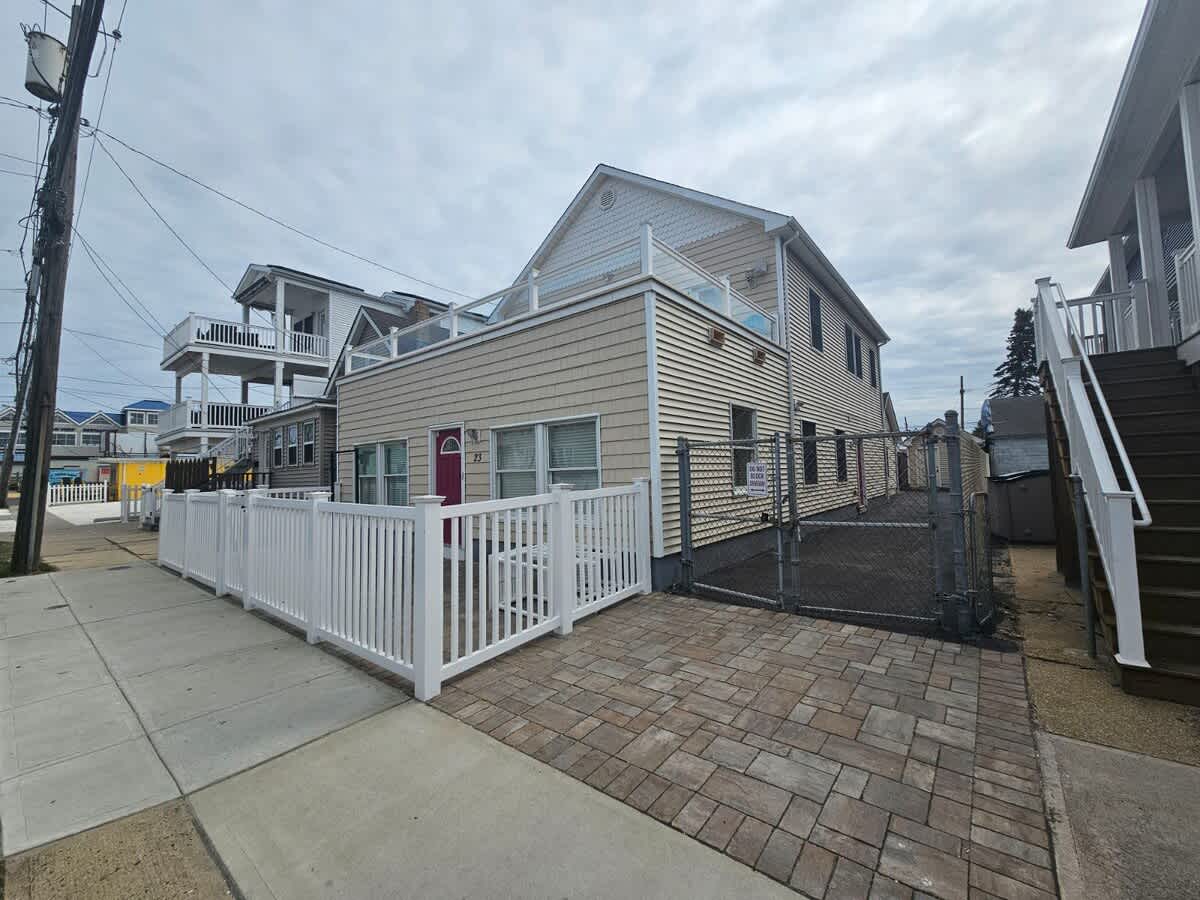 Home in Seaside Heights property photo 3
