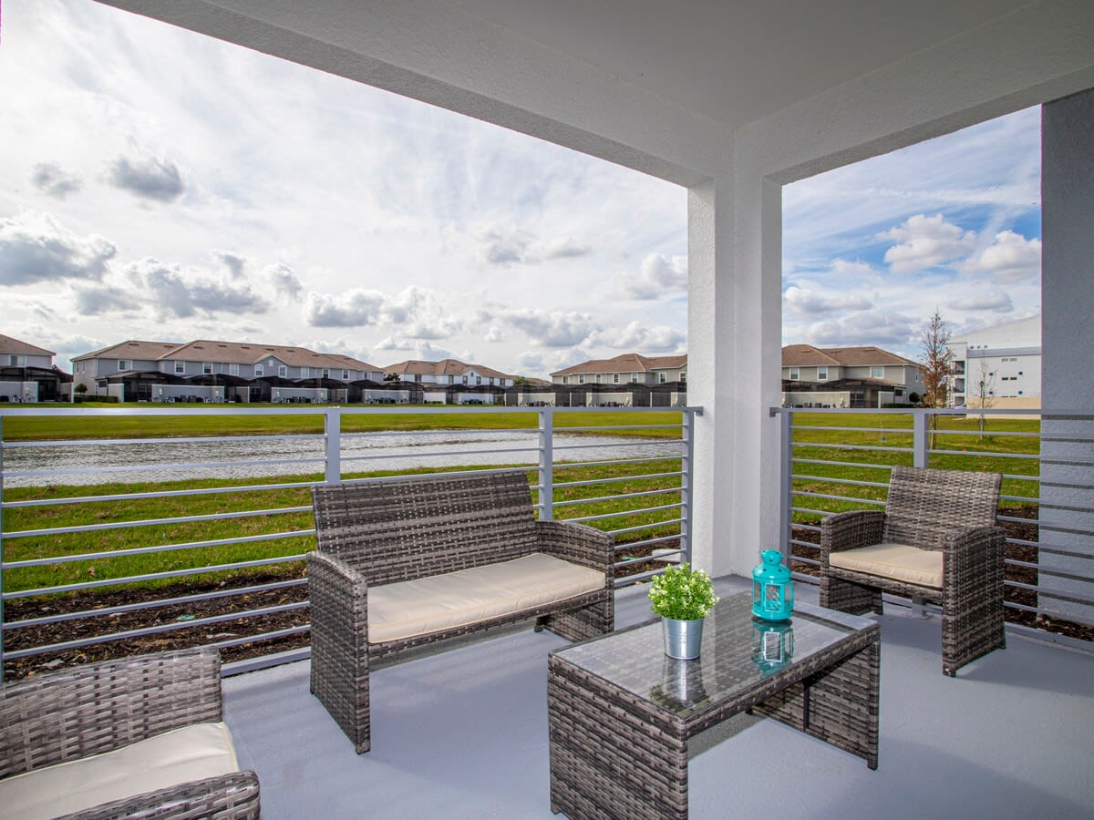 Condo in Kissimmee property photo 2