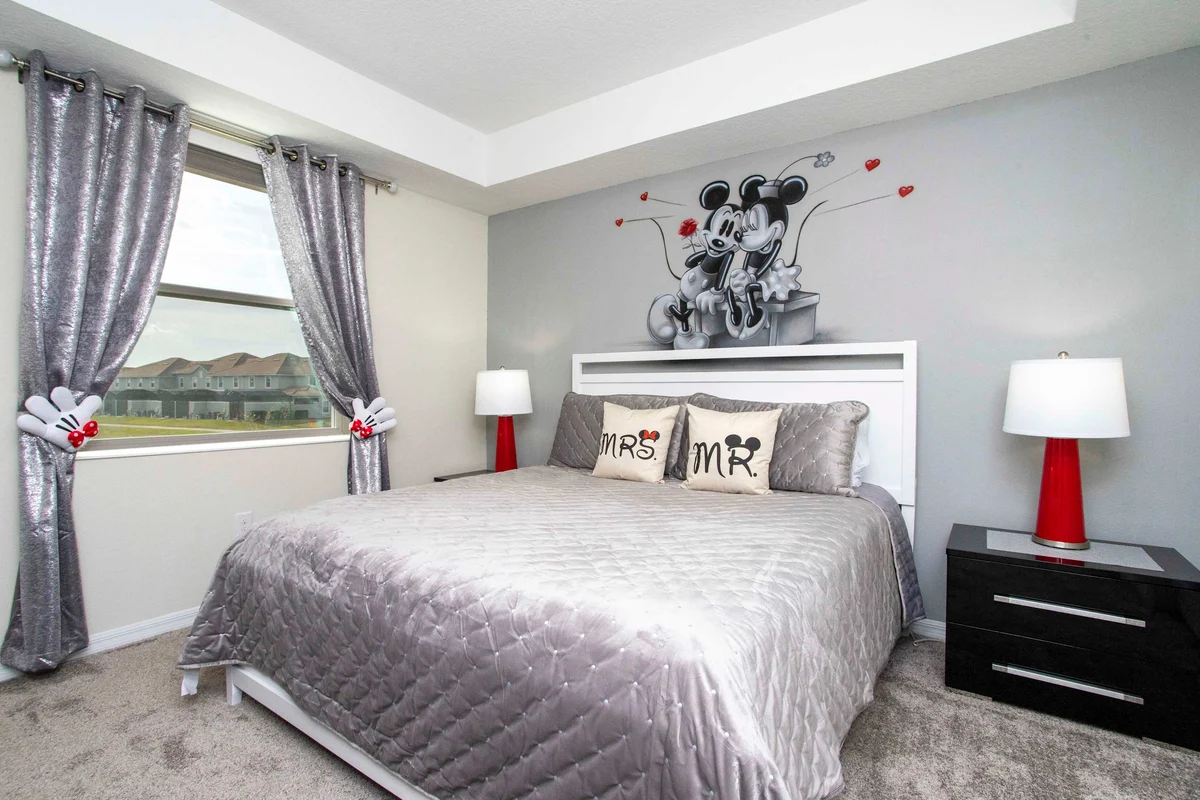 Storey Lake Zenith property photo 3