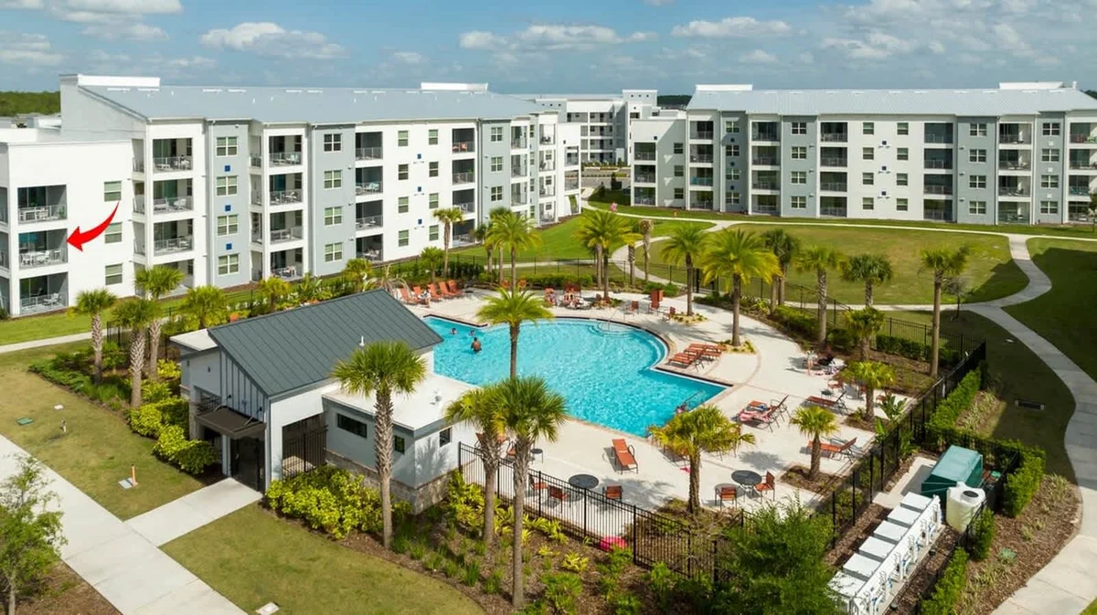 Condo in Kissimmee property photo 2