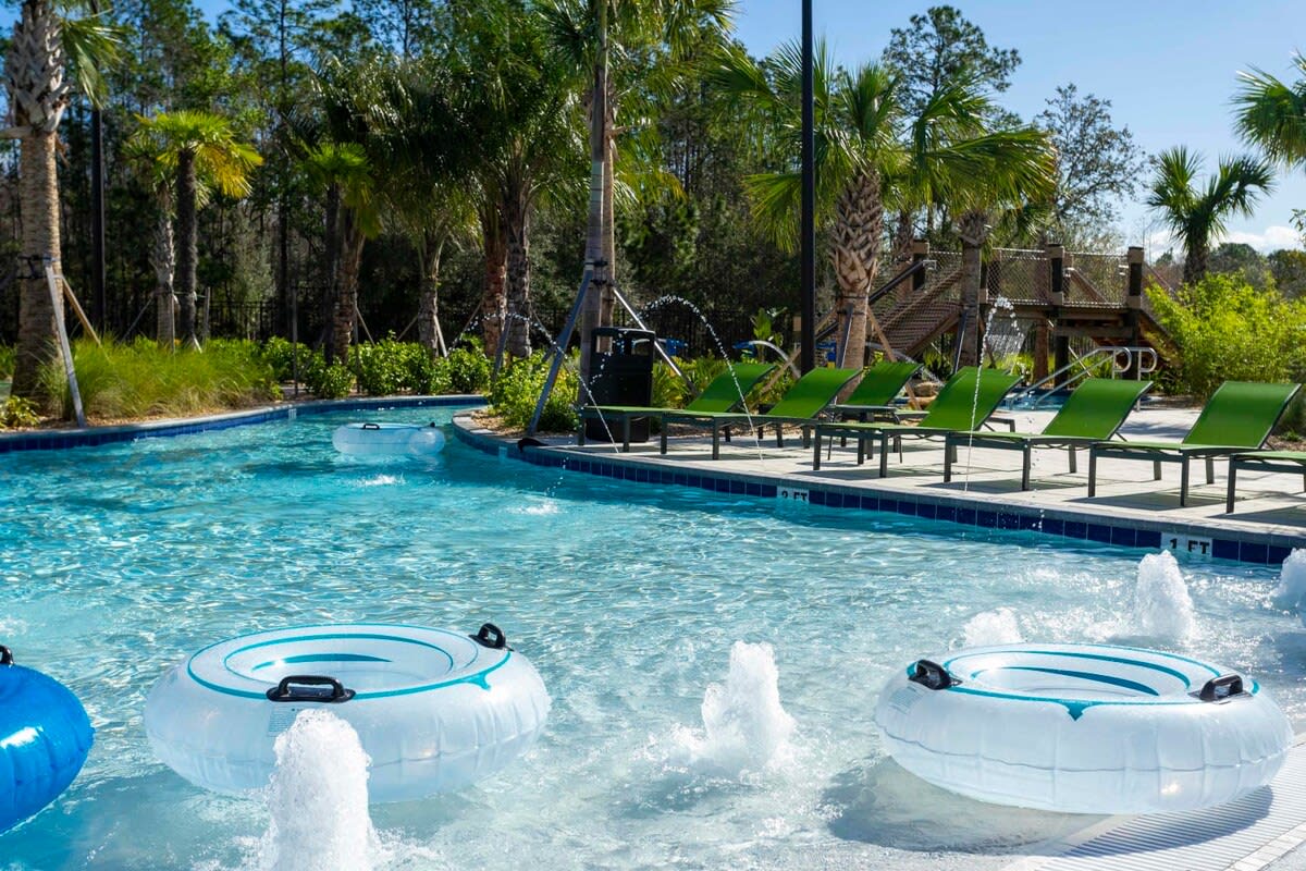 Townhome in Kissimmee property photo 3