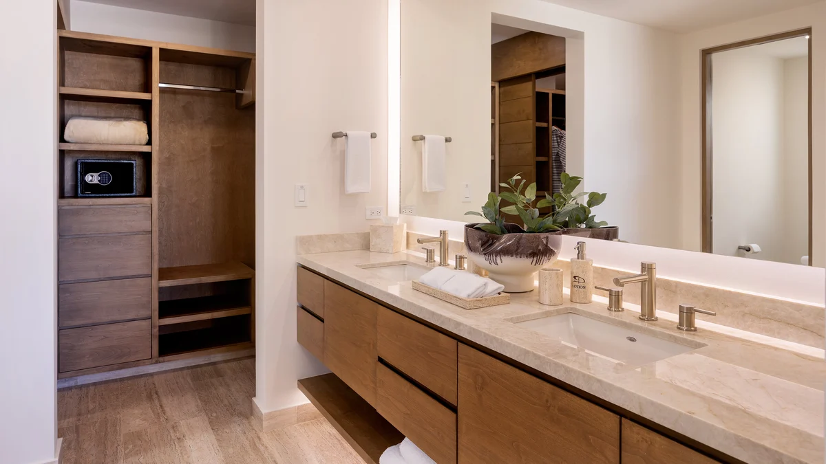 Wander Diamante Cove