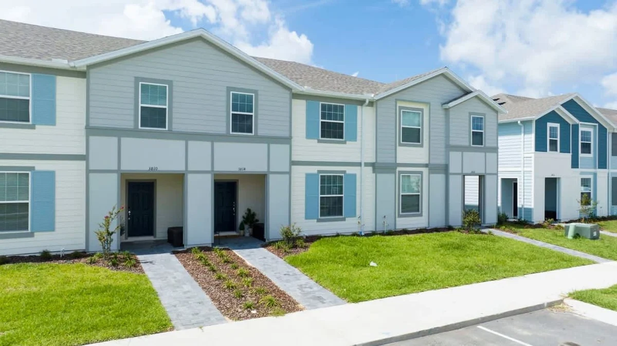 Townhome in Davenport property photo 3