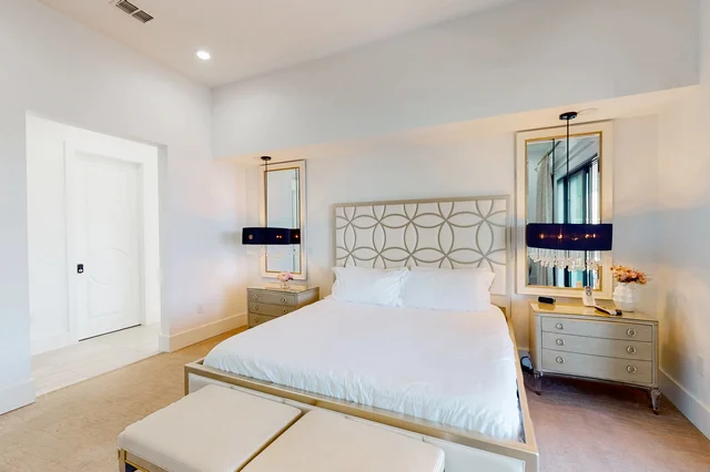 Bedroom 5 image 1