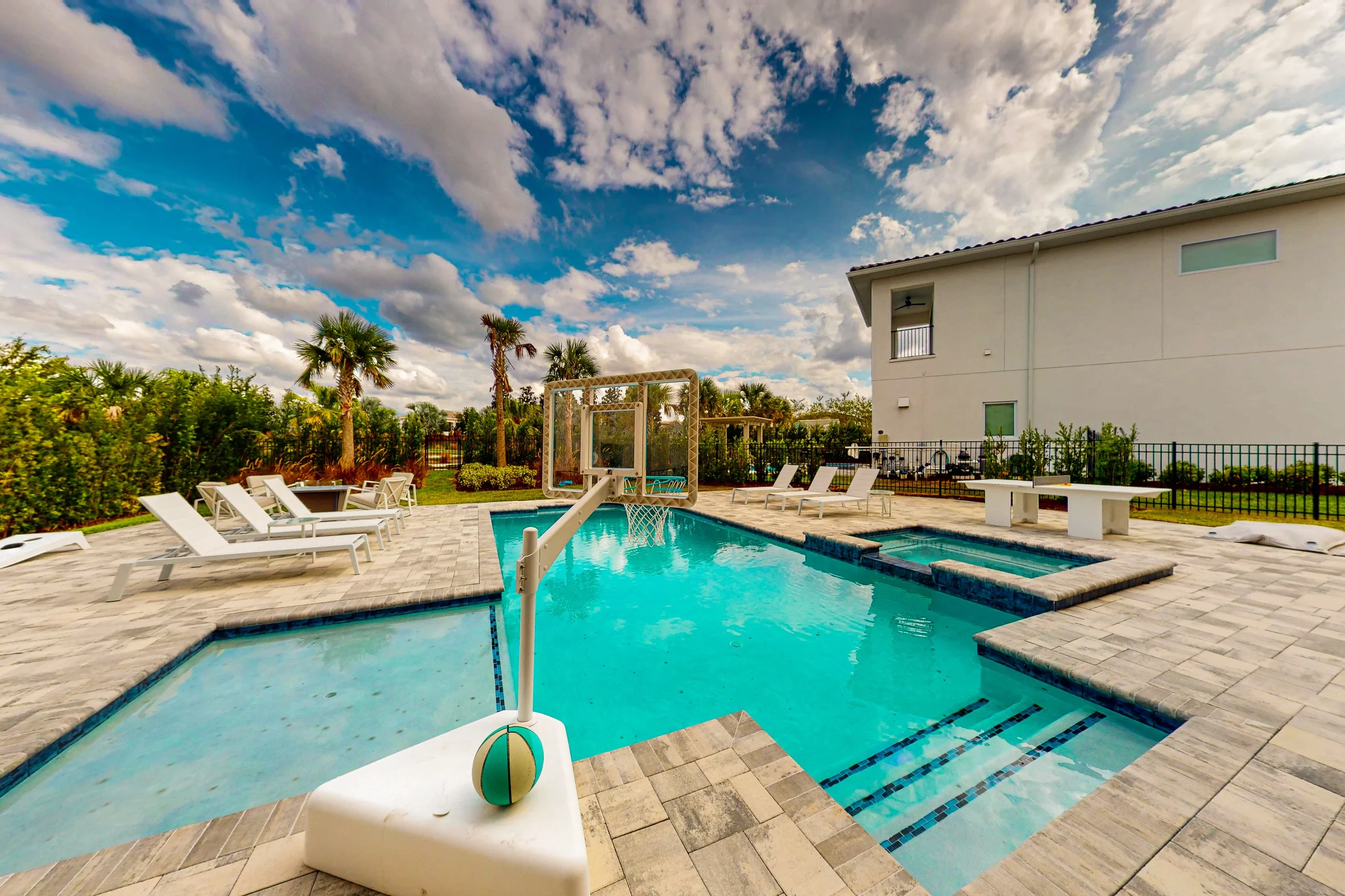 Wander Reunion Vista #5