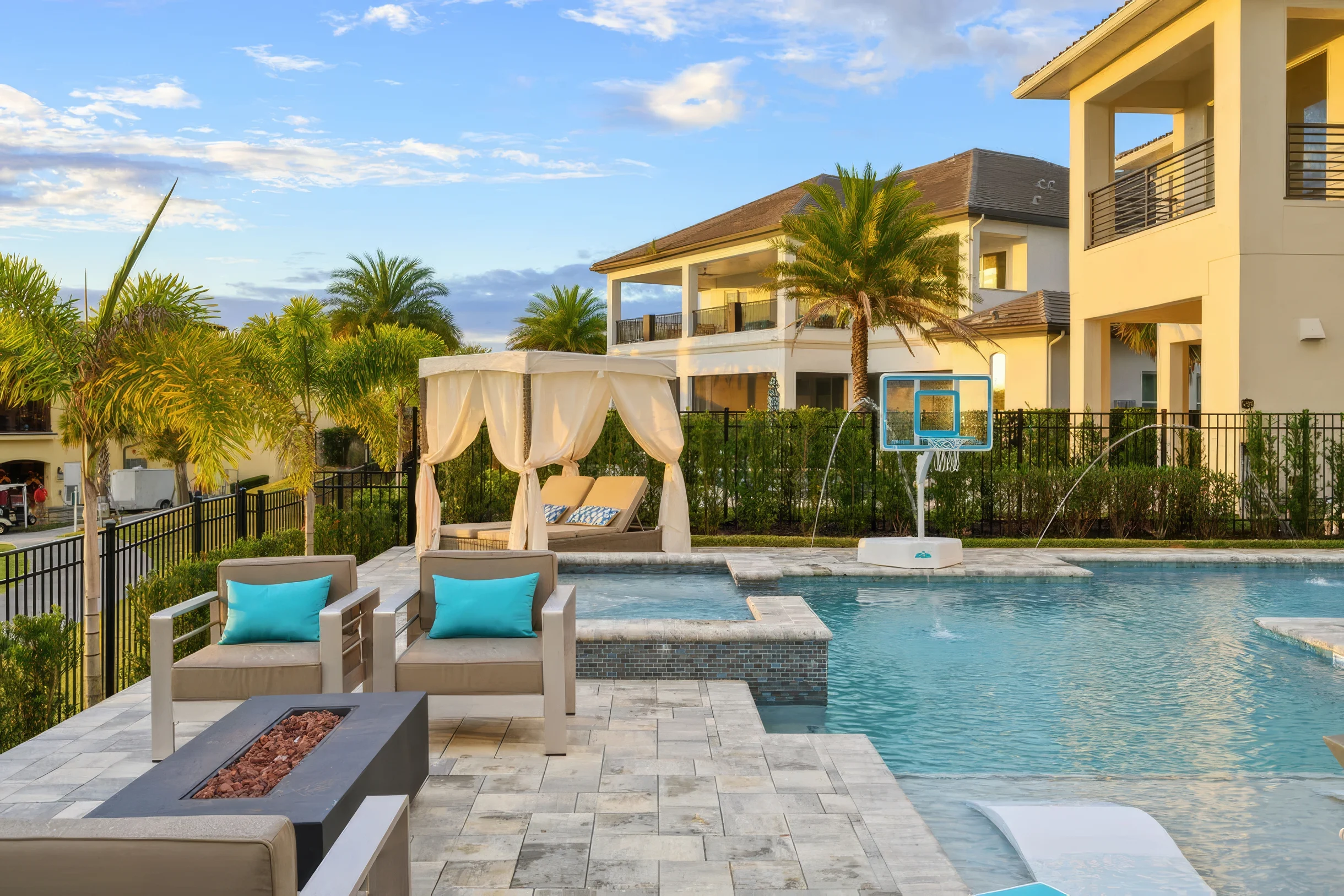 BD003E - The Stunning Bear's Den Estate #40