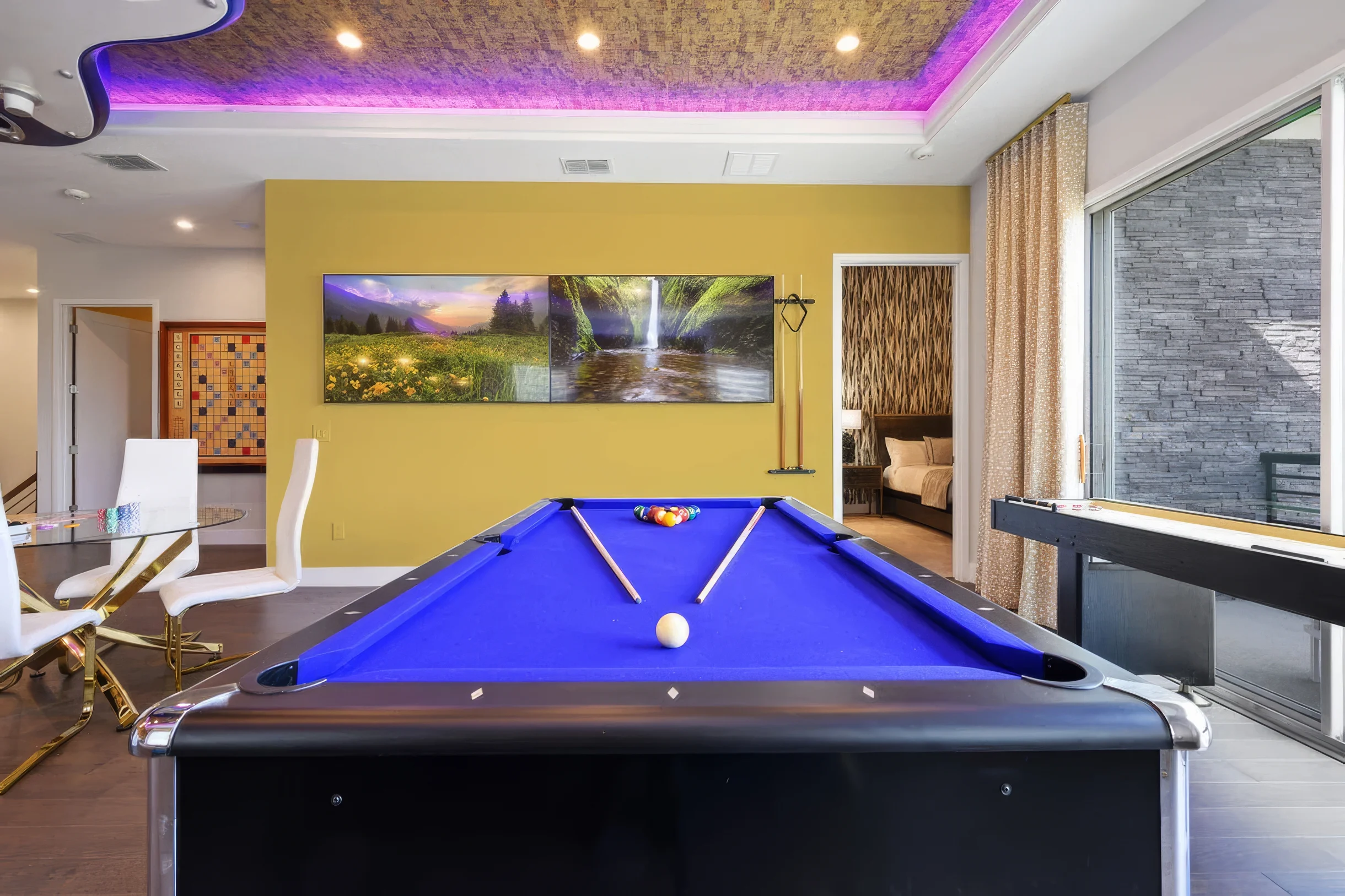 BD003E - The Stunning Bear's Den Estate #17