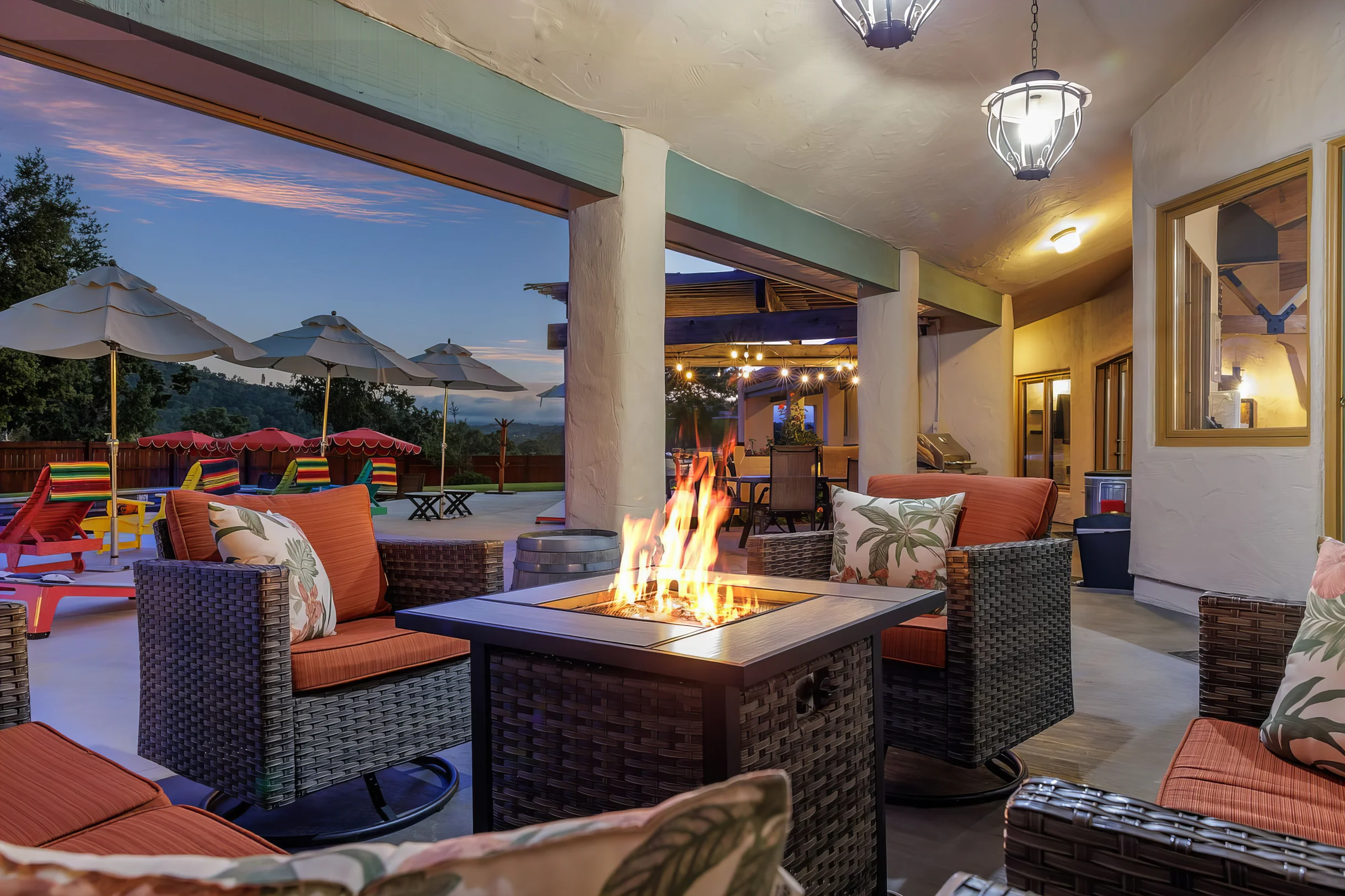 Spacious home, Sleeps 12, Spa, Pool, EV, Stunning! #4