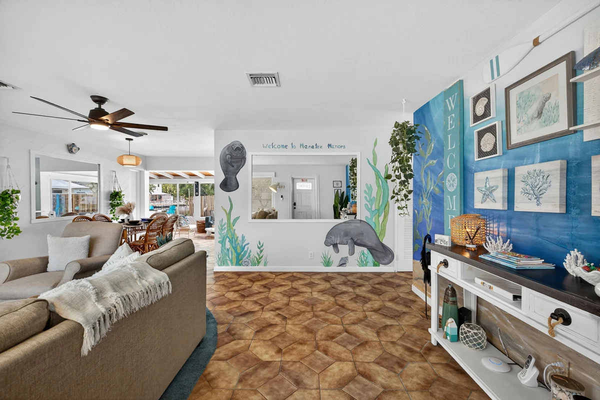 Wander Wilton Manors Oaks #3